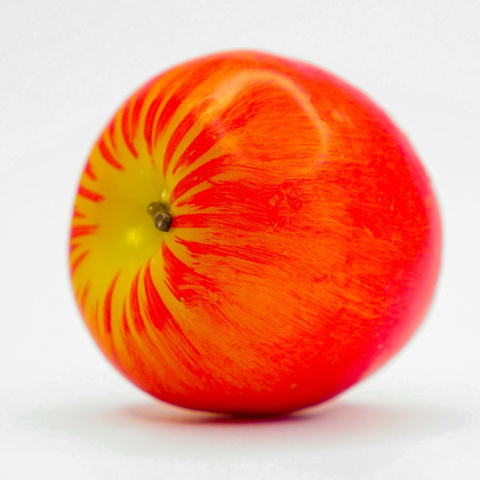 WALENTYNKOWY HIT! Świeczka w kształcie owocu, czerwone jabłko, 1 szt.